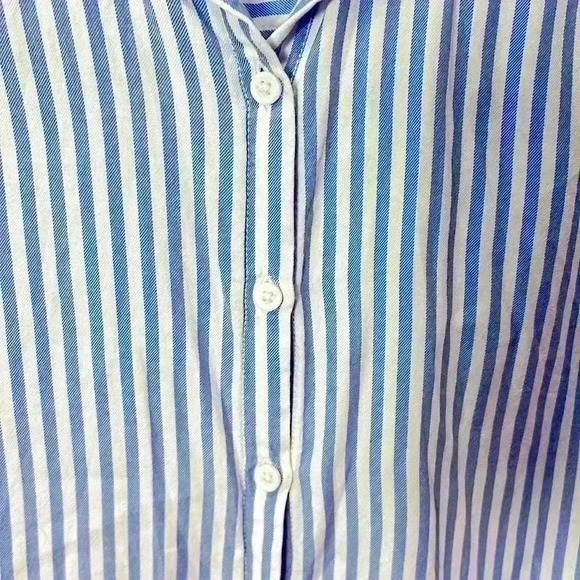 beachlunchlounge Sleeveless Button Up Striped Top Size Small Blue & White - Picture 4 of 6